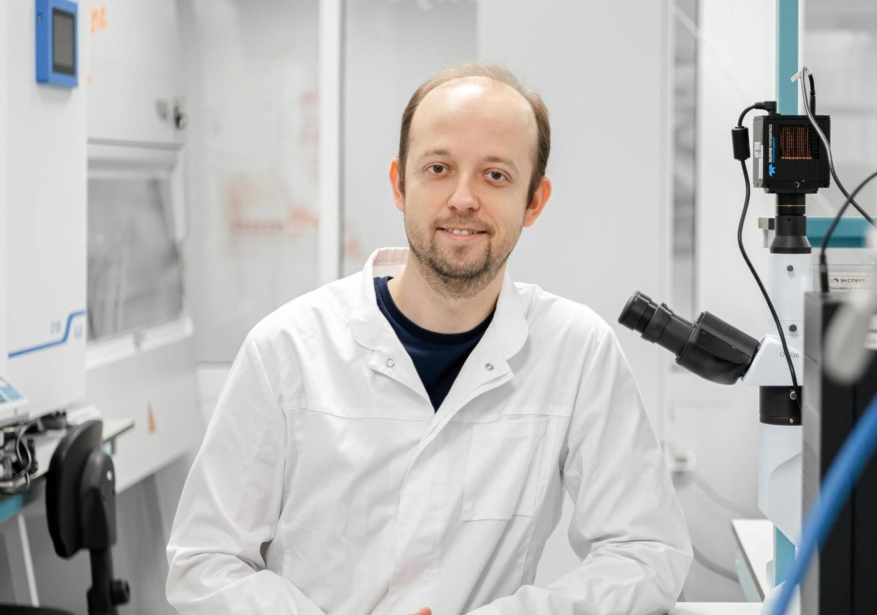 Учёный Сириуса Максим Никитин получил Государственную премию за механизм хранения и передачи данных в ДНК