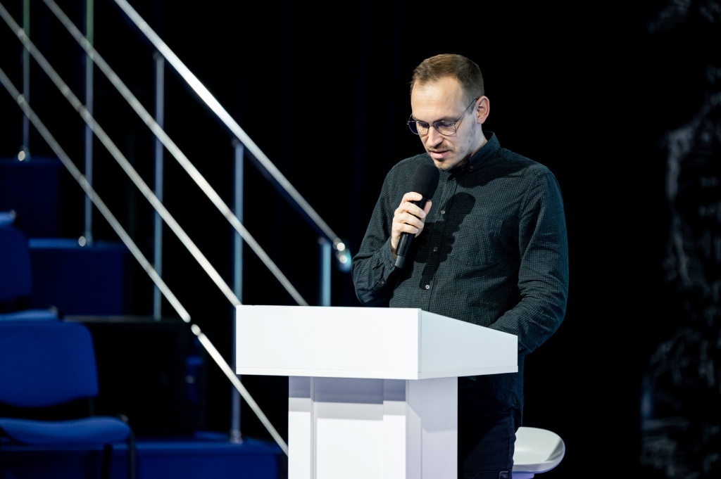 Z01_8709.jpg Z01_8709.jpg