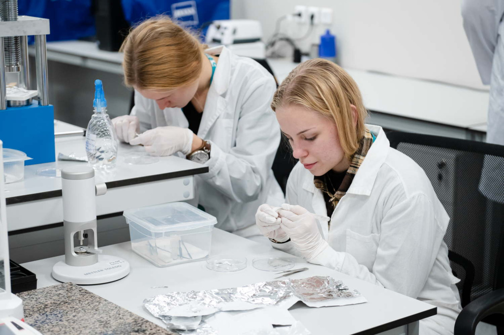 nzmkjtkoetj1x79cc87a4jnnviuy4a8t.jpg nzmkjtkoetj1x79cc87a4jnnviuy4a8t.jpg