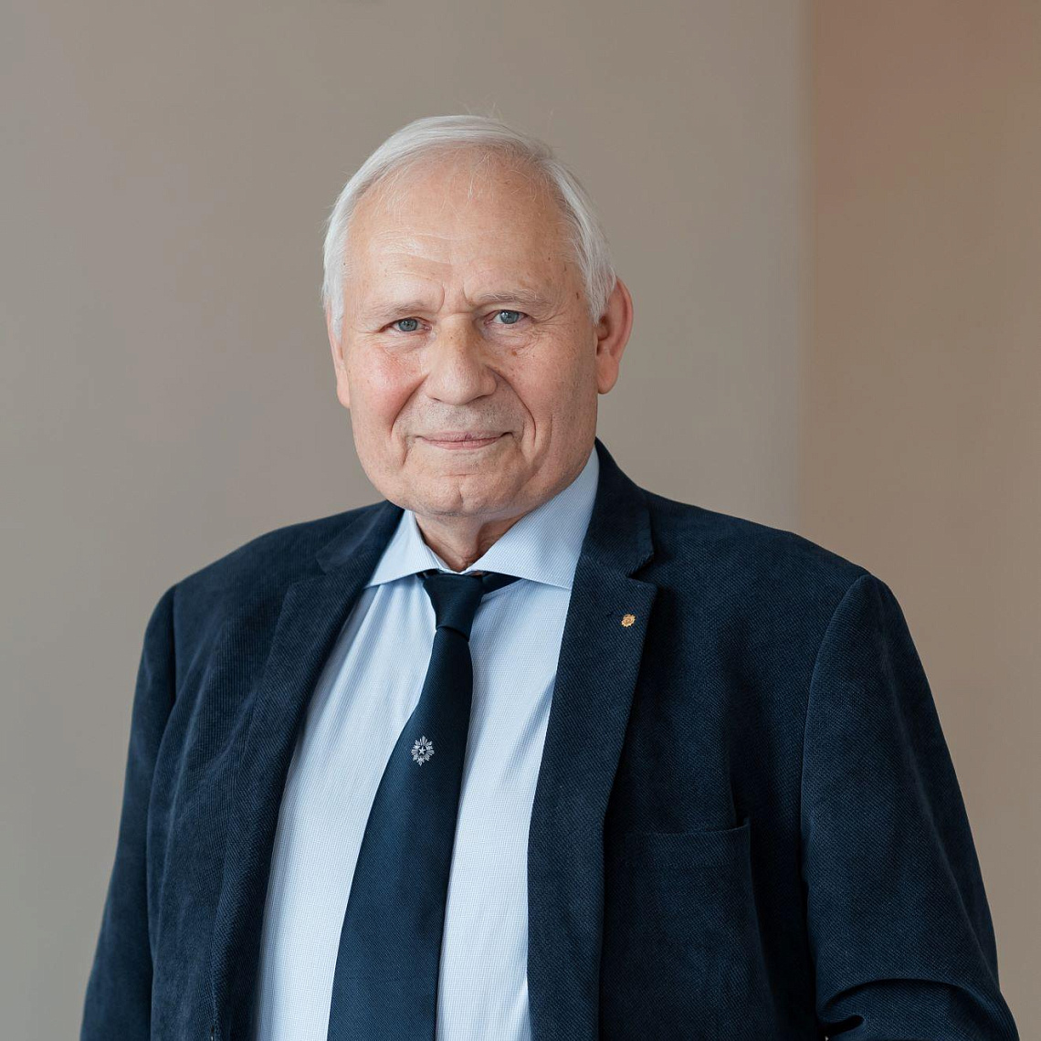 Арий Ариевич Лаптев